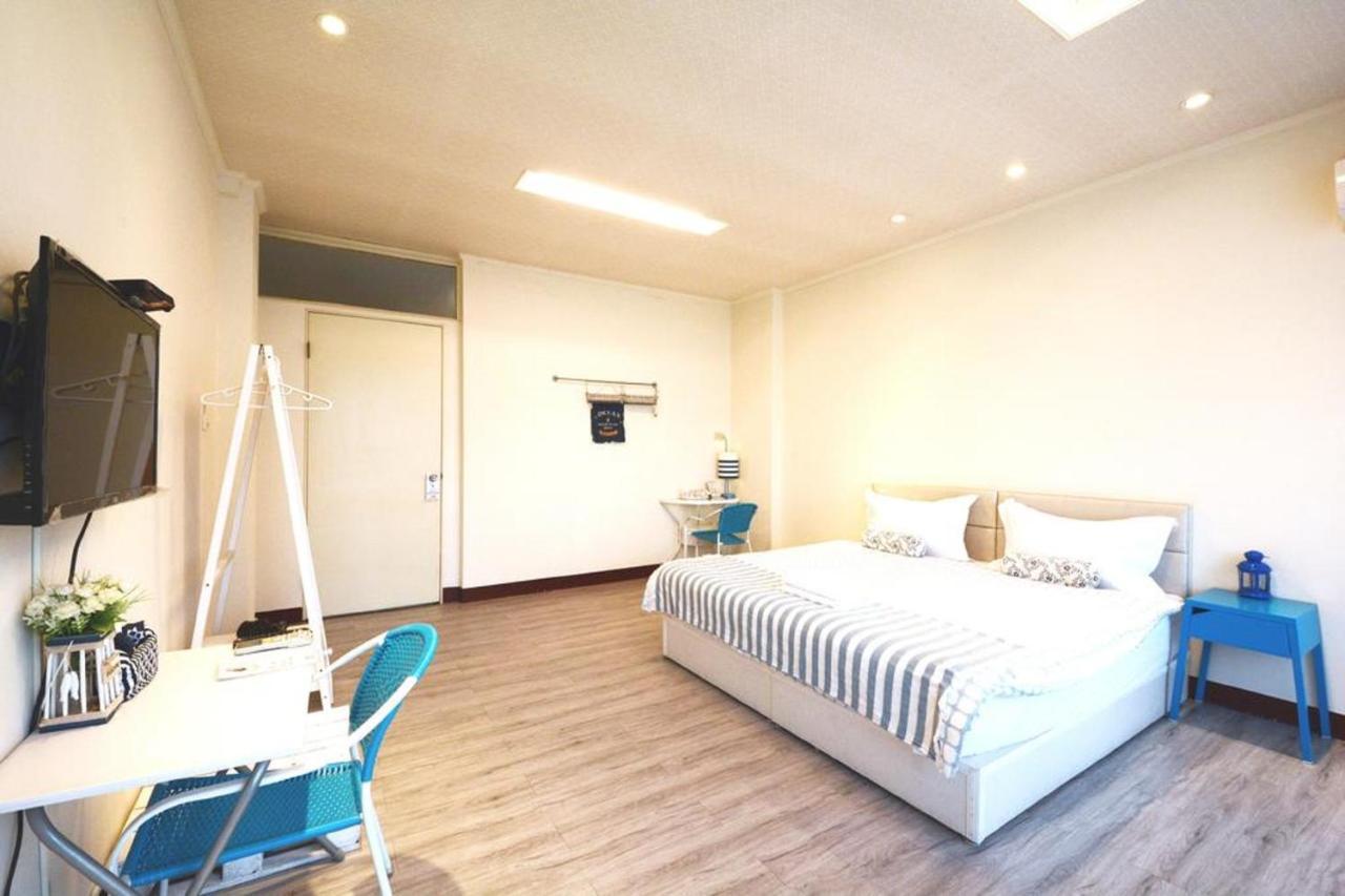 Apartament Ariyoshi Ya Tainan Zewnętrze zdjęcie