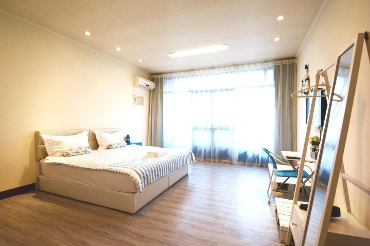 Apartament Ariyoshi Ya Tainan Zewnętrze zdjęcie