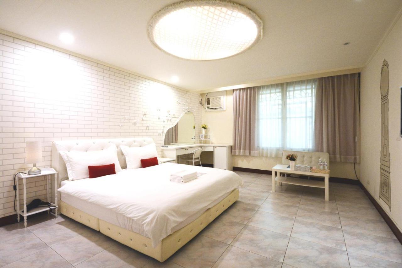 Apartament Ariyoshi Ya Tainan Zewnętrze zdjęcie