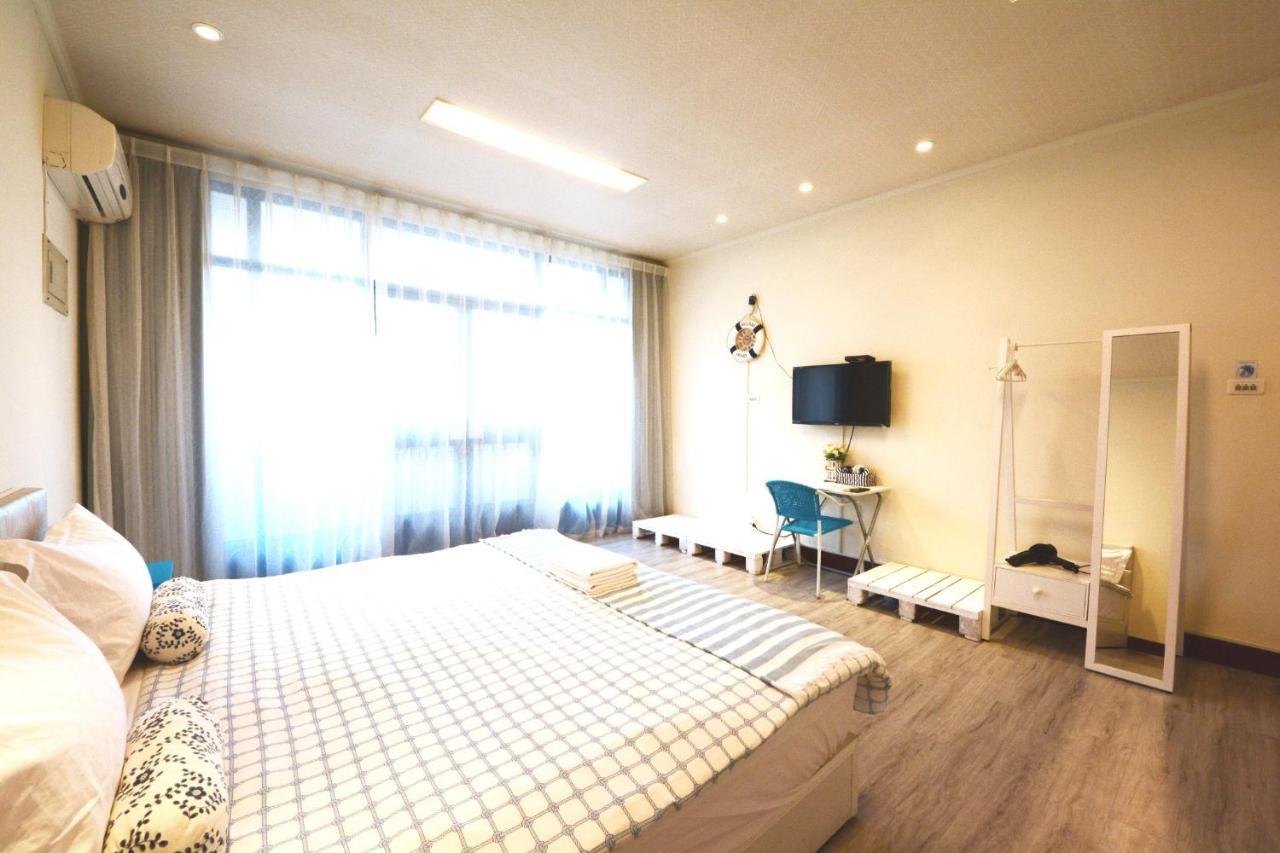 Apartament Ariyoshi Ya Tainan Zewnętrze zdjęcie